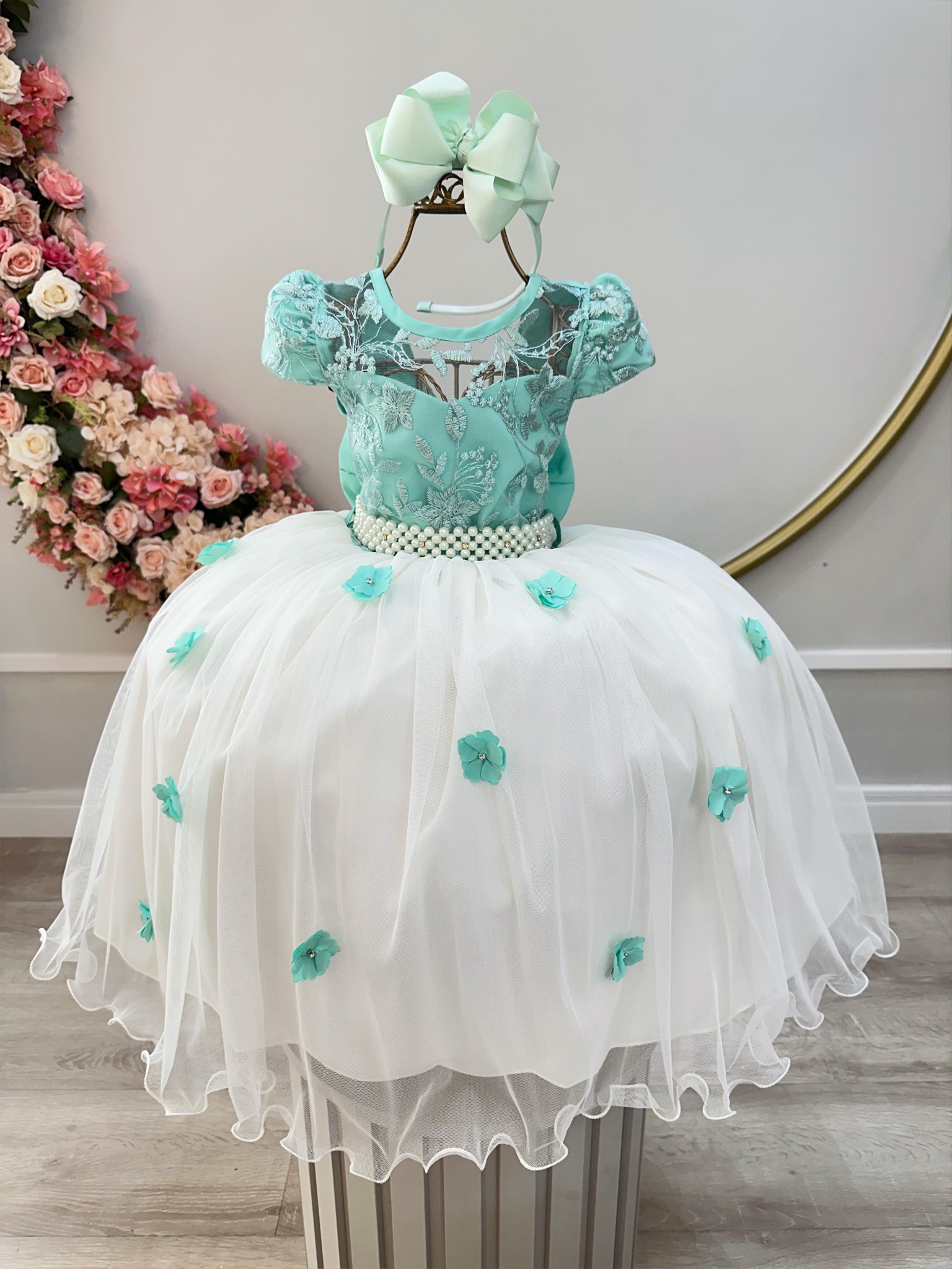 Vestido Infantil Verde Saia Off Com Aplique Flores e Renda